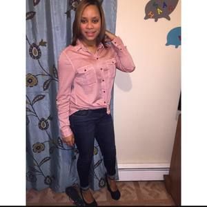 Meet your Posher, Claudia